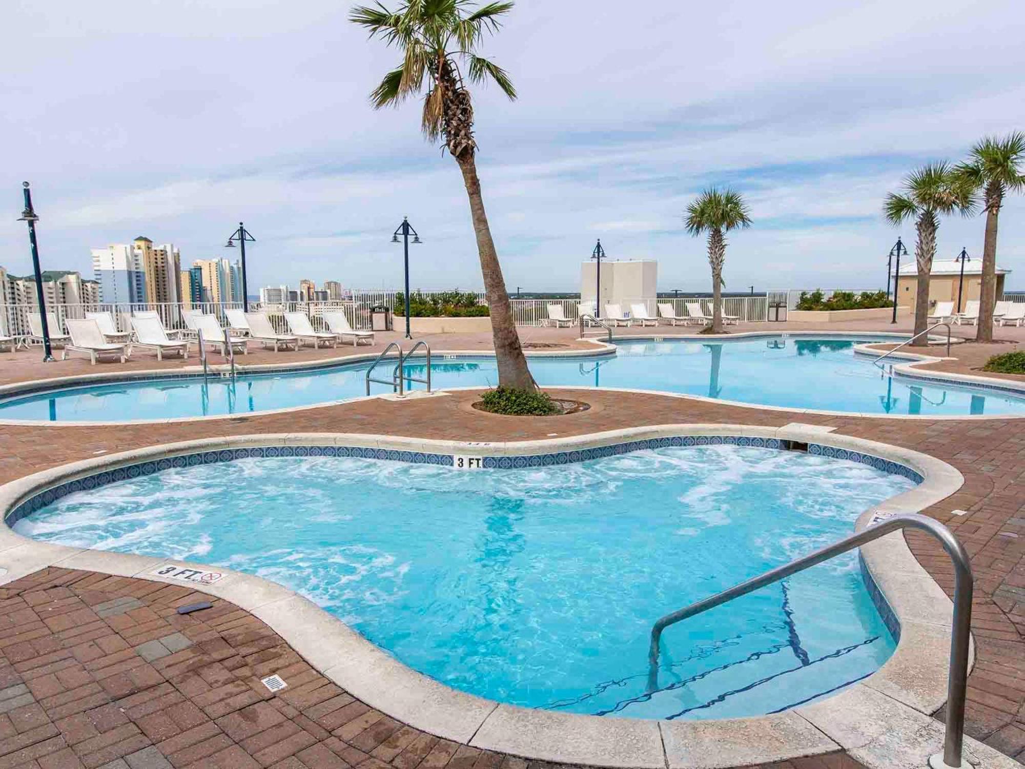 Laketown Wharf #913 Apartment